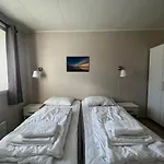 Midnattsol Rom Og Pensionat Bleik
