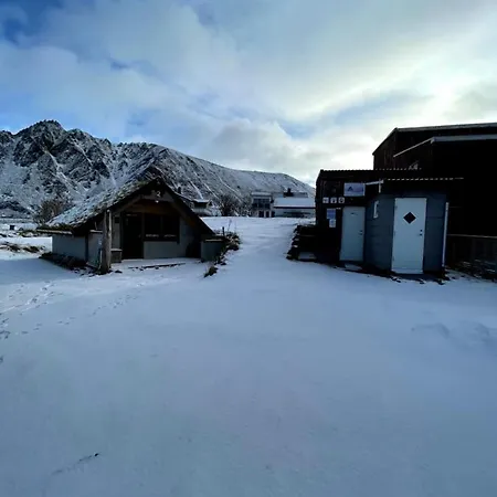 Gæstehus Midnattsol Rom Og 3*