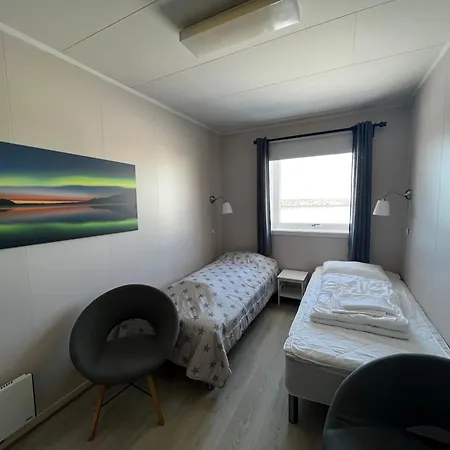 Midnattsol Rom Og Vendégház 3*