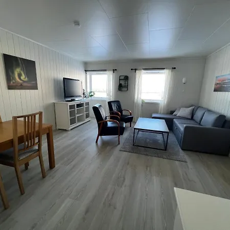 Midnattsol Rom Og 3*