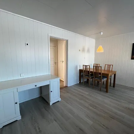 Midnattsol Rom Og