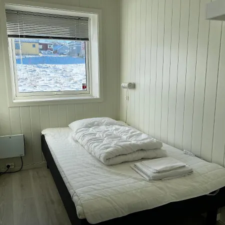 Midnattsol Rom Og 3* Bleik