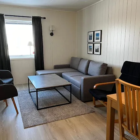 Midnattsol Rom Og 3* Bleik