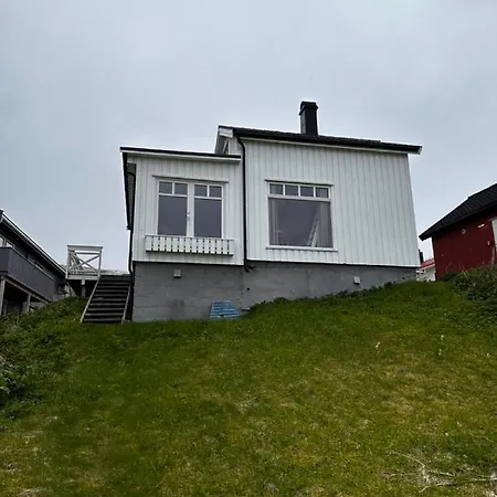 Midnattsol Rom Og Penzion 3*