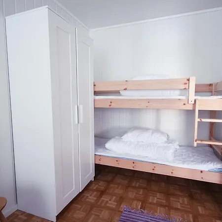 Midnattsol Rom Og Vendégház 3*