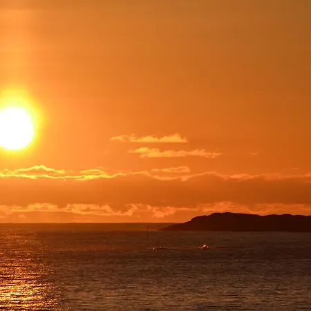 Vendégház Midnattsol Rom Og 3*