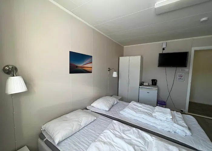 Midnattsol Rom Og 3* Bleik