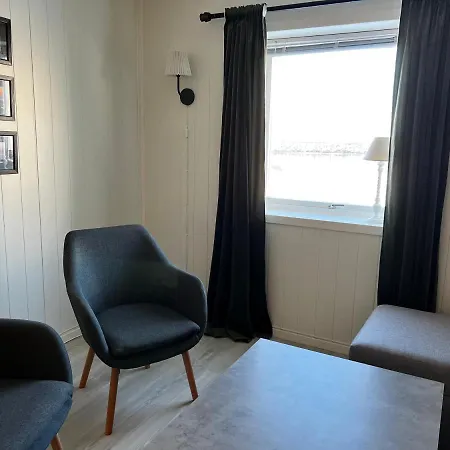 Midnattsol Rom Og 3*