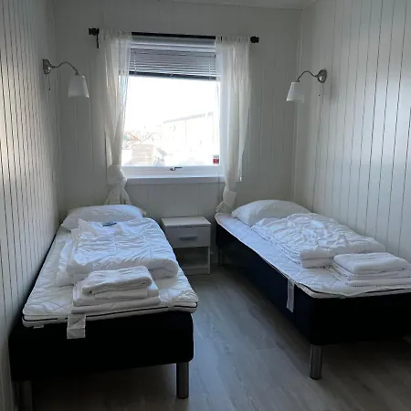 Πανσιόν Midnattsol Rom Og 3*